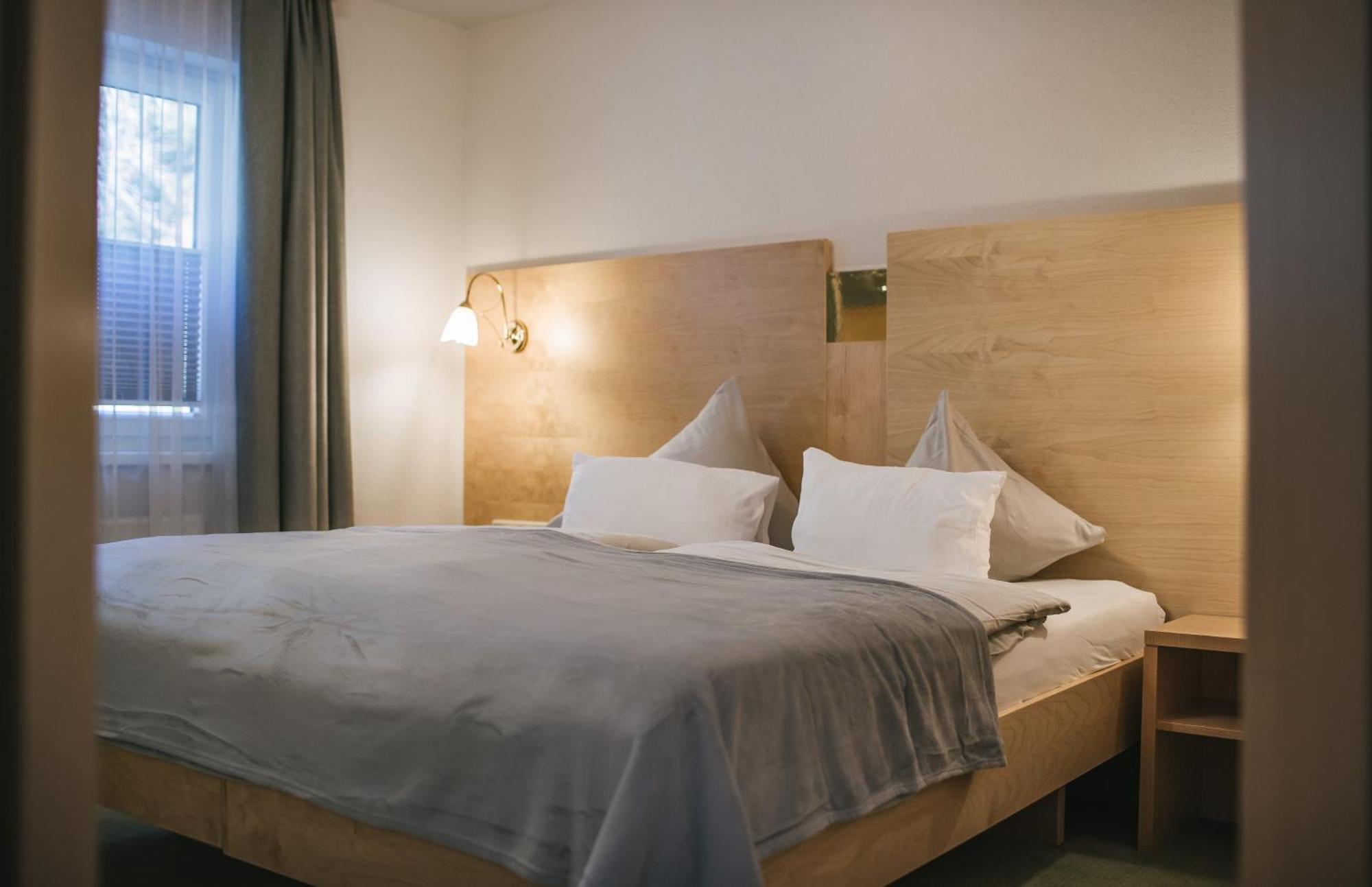 Arlen Lodge Hotel Inkl Premium Karte Im Sommer Sankt Anton am Arlberg Exterior foto