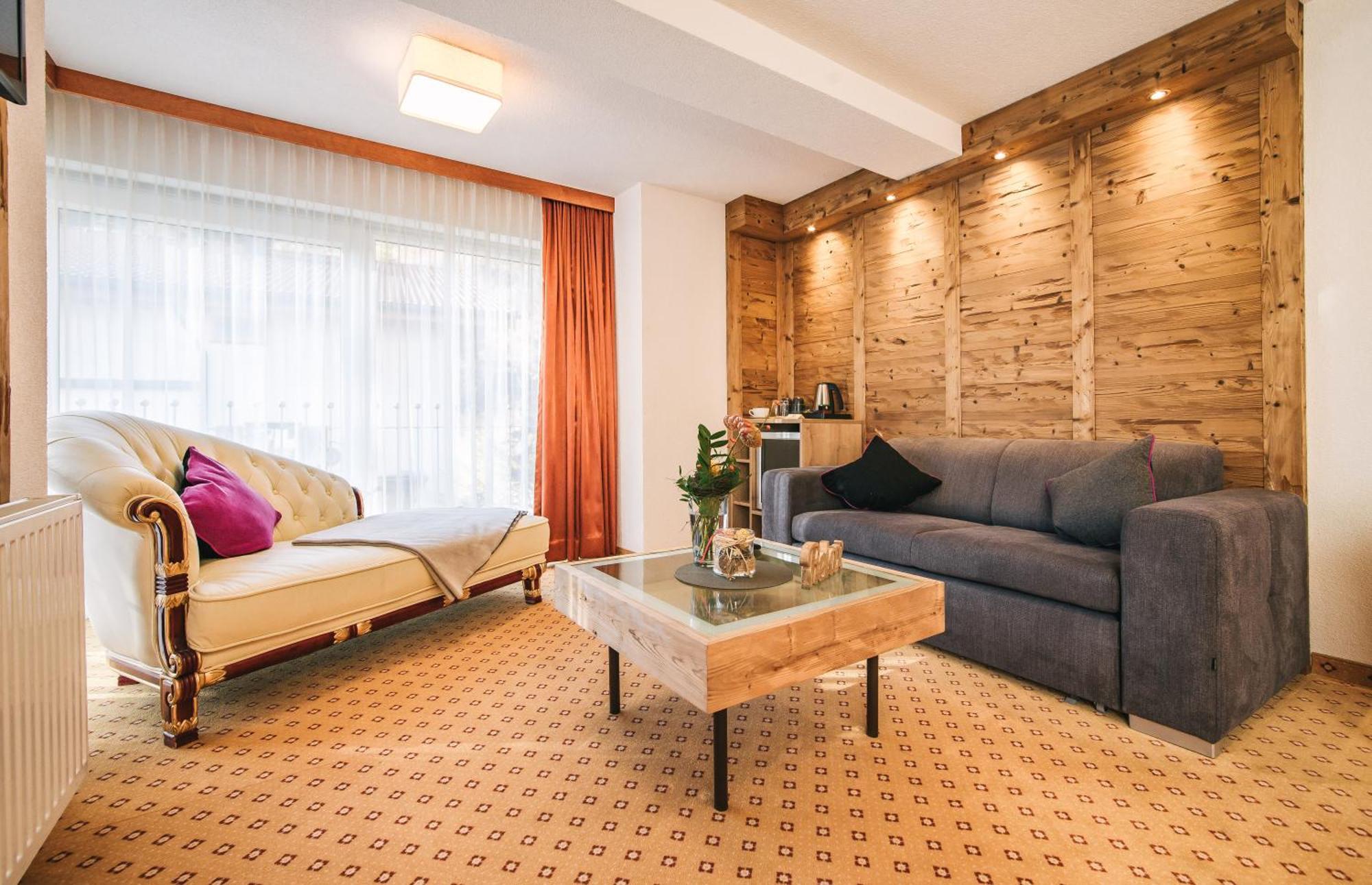 Arlen Lodge Hotel Inkl Premium Karte Im Sommer Sankt Anton am Arlberg Exterior foto