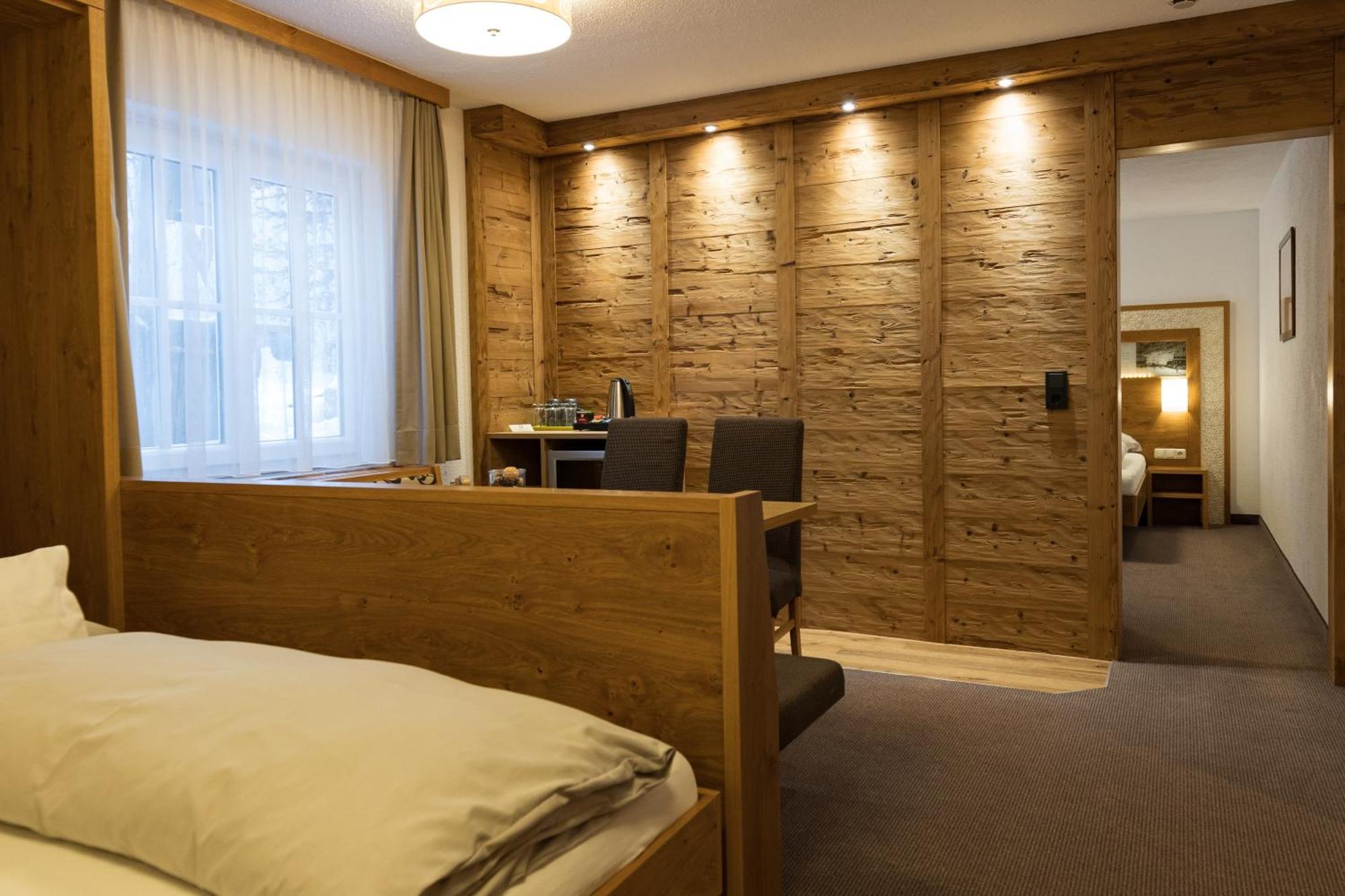 Arlen Lodge Hotel Inkl Premium Karte Im Sommer Sankt Anton am Arlberg Exterior foto